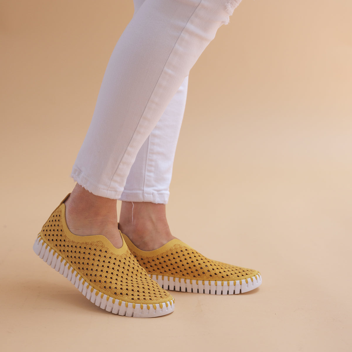 Tulip Golden Rod habit footwear + accessories